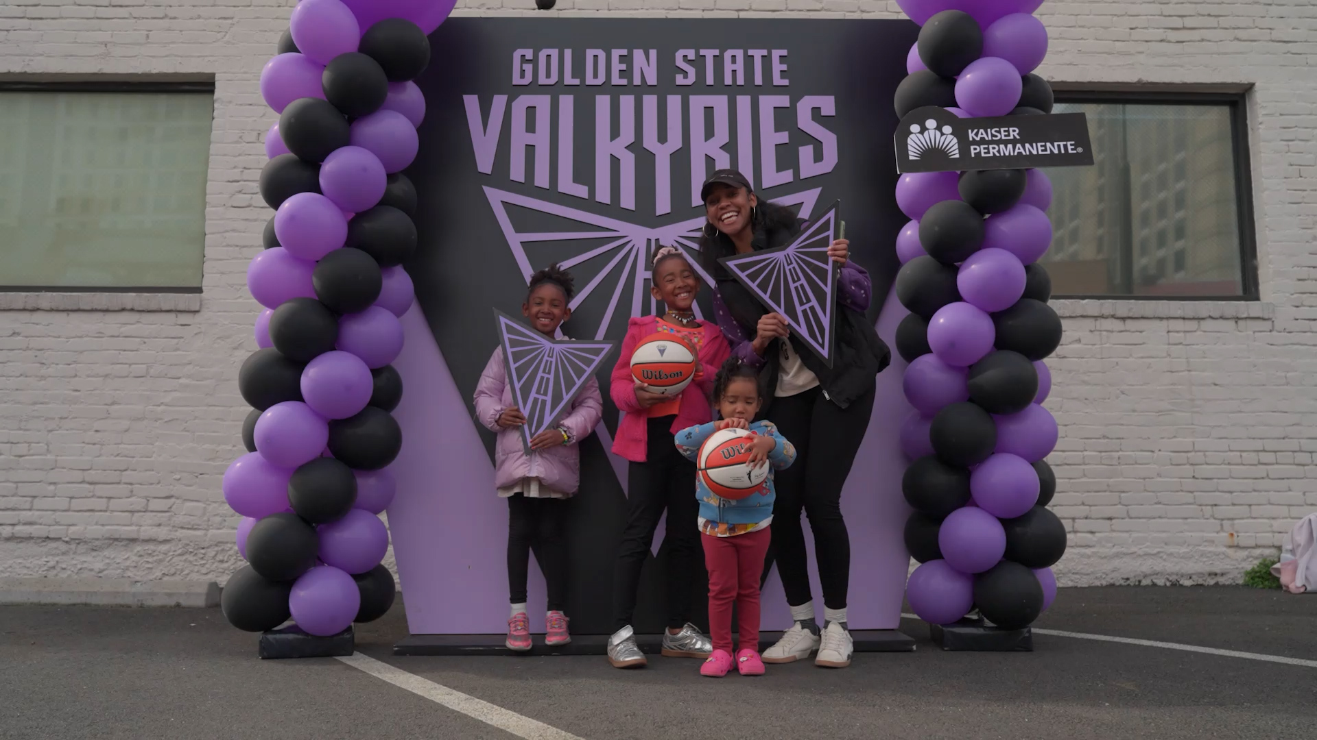 Golden State Valkyries in the Community